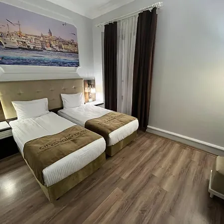 Center Taksim מלון 4*
