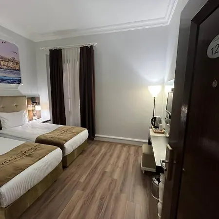 Center Taksim 4*