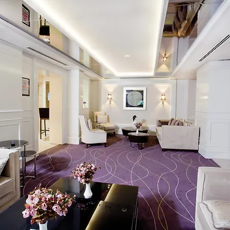 Center Taksim מלון 4*