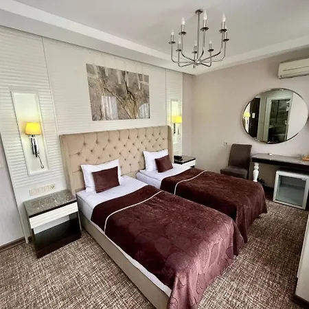 Center Taksim Hotell 4*