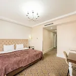 Center Taksim מלון 4*