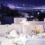 Center Taksim מלון