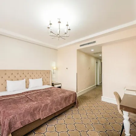 Center Taksim Отель 4*