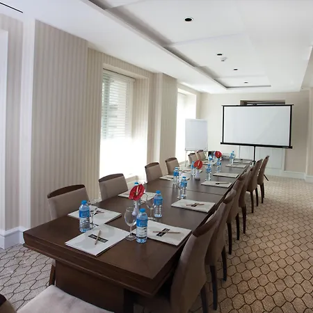 Center Taksim 4*