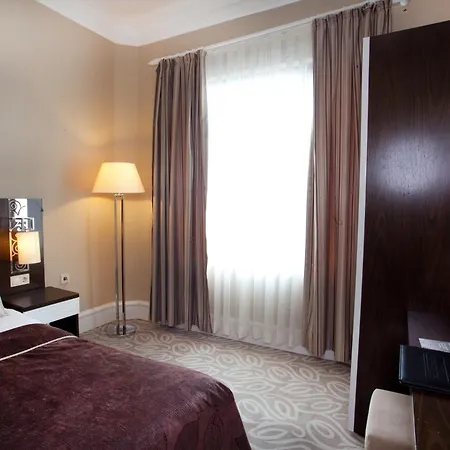 Center Taksim Hotel 4*