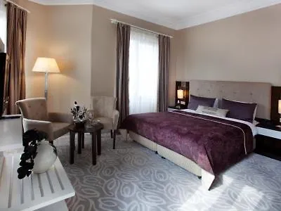 Center Taksim 4*