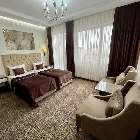 Center Taksim 4*