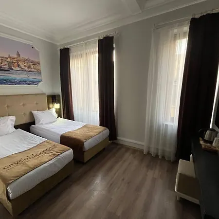 Hotel Center Taksim 4*