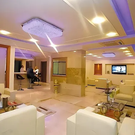 Center Taksim מלון 4*