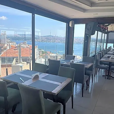 Center Taksim מלון 4*