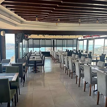 Center Taksim מלון 4*