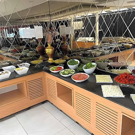 Center Taksim 4*