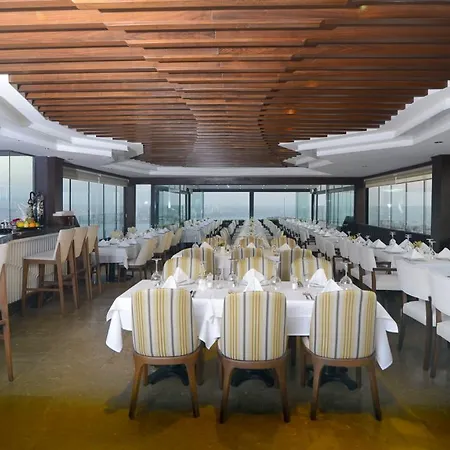 Center Taksim 4*