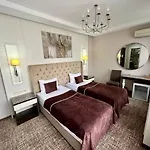 Center Taksim Hotel 4*