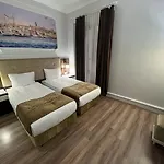 Center Taksim Hotel 4*