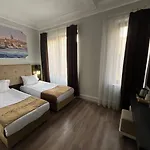 Hotel Center Taksim 4*